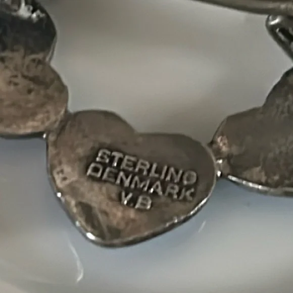 Volmer Bahner Sterling Silver and Blue Guilloche Enamel Heart Wreath Brooch - Picture 6 of 7